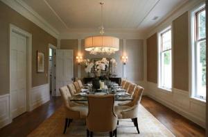 wainscot dining